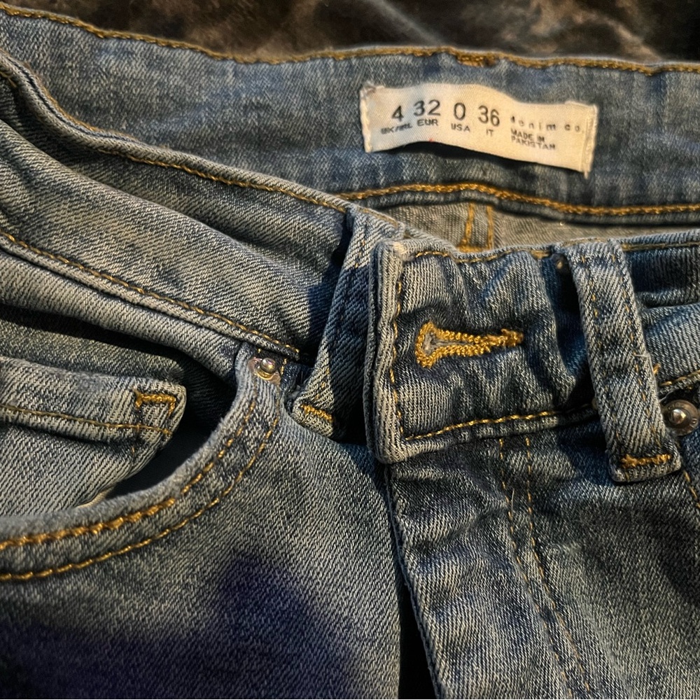 Jeans - Picture 4 of 5